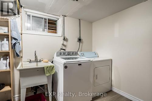 301 Kendalwood Road, Whitby, ON - Indoor Photo Showing Laundry Room