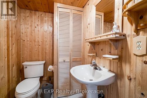 301 Kendalwood Road, Whitby, ON - Indoor Photo Showing Bathroom