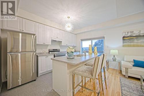 143 William Booth Avenue, Newmarket, ON - Indoor Photo Showing Kitchen