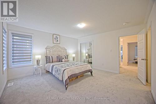 143 William Booth Avenue, Newmarket, ON - Indoor Photo Showing Bedroom