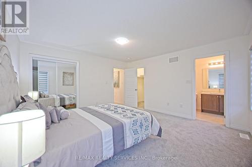 143 William Booth Avenue, Newmarket, ON - Indoor Photo Showing Bedroom