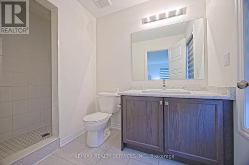 143 William Booth Avenue, Newmarket, ON - Indoor Photo Showing Bathroom