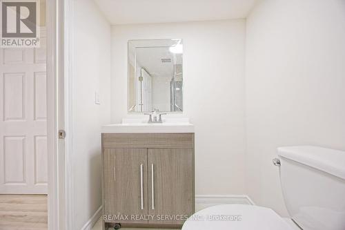 143 William Booth Avenue, Newmarket, ON - Indoor Photo Showing Bathroom