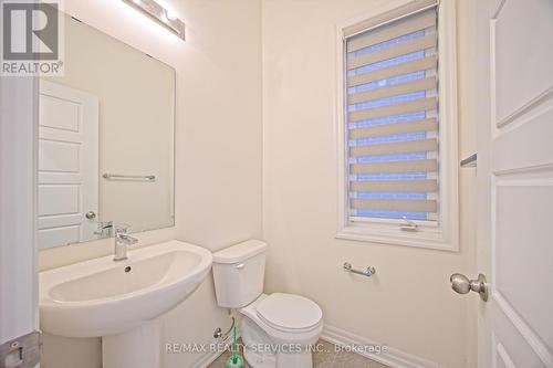 143 William Booth Avenue, Newmarket, ON - Indoor Photo Showing Bathroom