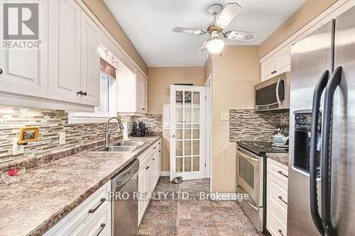 20 Gardiner Street, Meaford, ON - Indoor Photo Showing Kitchen With Double Sink With Upgraded Kitchen