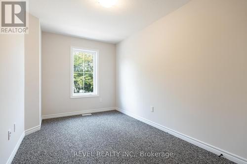 9 - 677 Park Road N, Brantford, ON - Indoor Photo Showing Other Room