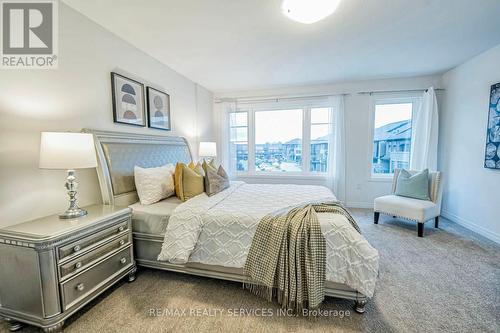 239 - 30 Times Square Boulevard, Hamilton, ON - Indoor Photo Showing Bedroom