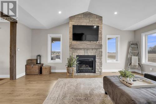 1424 Concession 6 Woodhouse, Norfolk, ON - Indoor Photo Showing Living Room With Fireplace