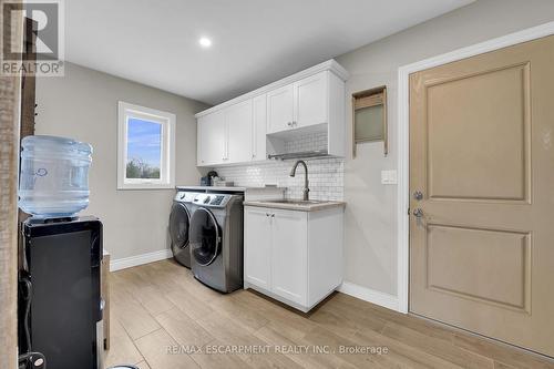 1424 Concession 6 Woodhouse, Norfolk, ON - Indoor Photo Showing Laundry Room