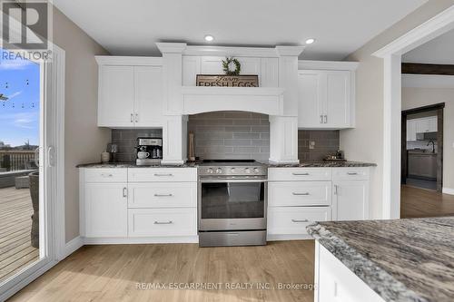 1424 Concession 6 Woodhouse, Norfolk, ON - Indoor Photo Showing Kitchen