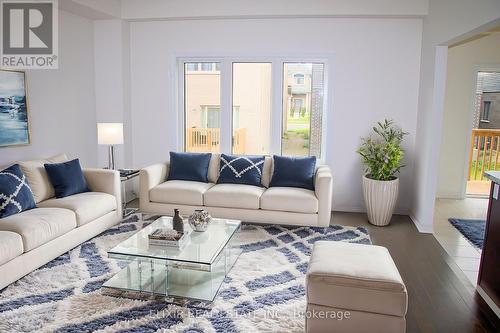 4 Jenner Drive, Brant, ON - Indoor Photo Showing Living Room