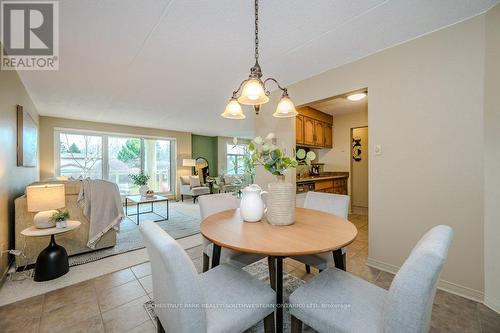 207 - 8 Christopher Court, Guelph, ON - Indoor Photo Showing Dining Room