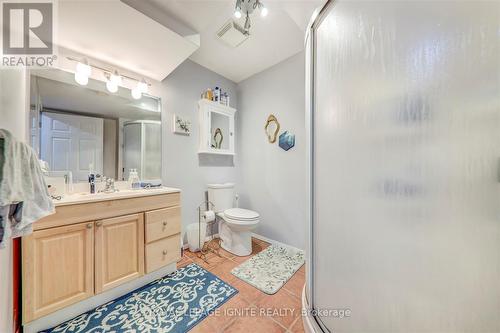 362 Renda Street, Kingston, ON - Indoor Photo Showing Bathroom