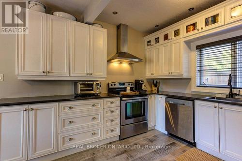 370 Main Street E, Minto, ON - Indoor Photo Showing Kitchen