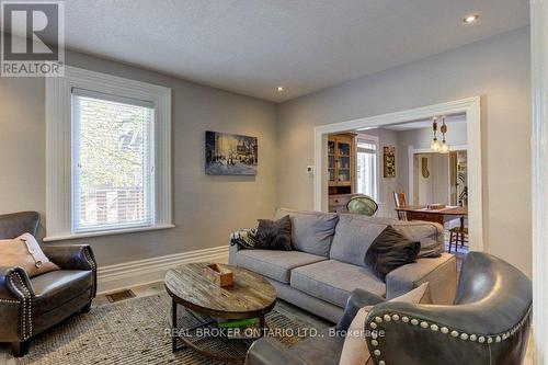 370 Main Street E, Minto, ON - Indoor Photo Showing Living Room