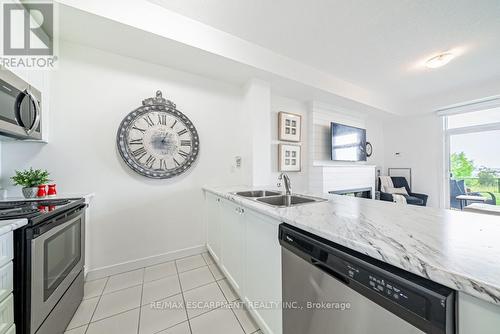 129 - 35 Southshore Crescent, Hamilton, ON - Indoor Photo Showing Kitchen With Double Sink