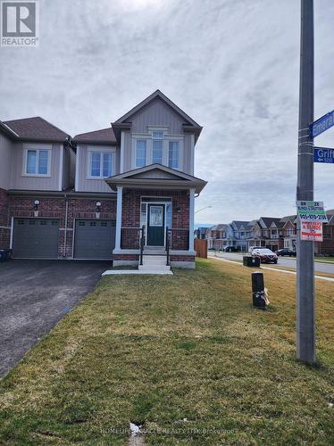 9201 Griffon Street, Niagara Falls, ON - Outdoor With Facade