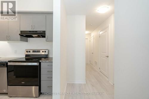 83 - 261 Woodbine Avenue, Kitchener, ON - Indoor Photo Showing Kitchen