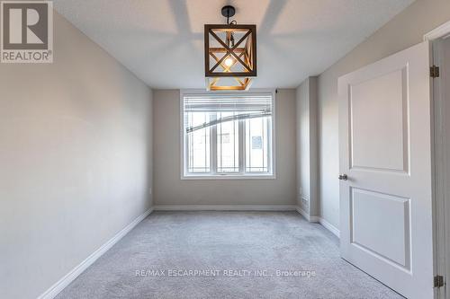 63 Crossings Way, Hamilton, ON - Indoor Photo Showing Other Room