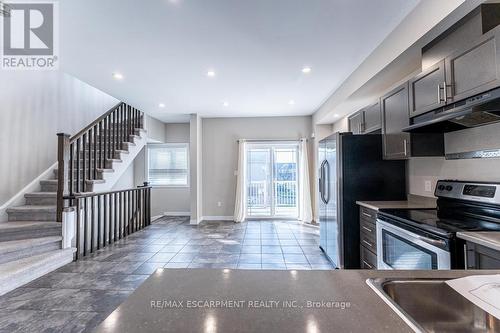 63 Crossings Way, Hamilton, ON - Indoor Photo Showing Kitchen