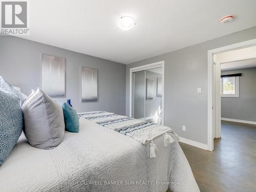 324 Rosemount Drive, Kitchener, ON - Indoor Photo Showing Bedroom