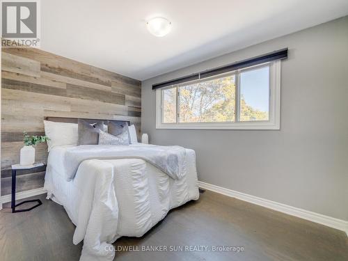 324 Rosemount Drive, Kitchener, ON - Indoor Photo Showing Bedroom