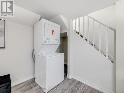 324 Rosemount Drive, Kitchener, ON - Indoor Photo Showing Laundry Room