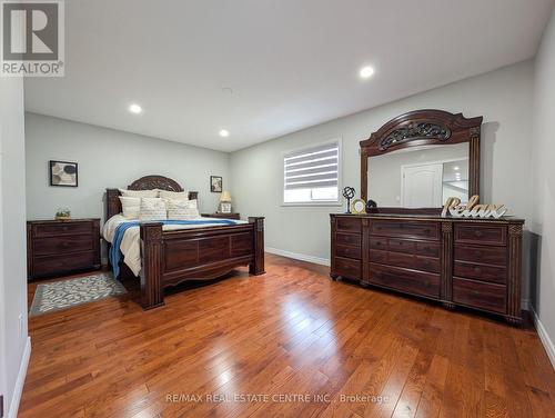 1 Colonial Drive, Guelph, ON - Indoor Photo Showing Bedroom