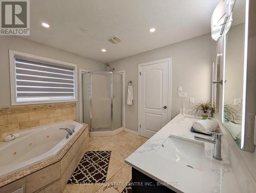 1 Colonial Drive, Guelph, ON - Indoor Photo Showing Bathroom