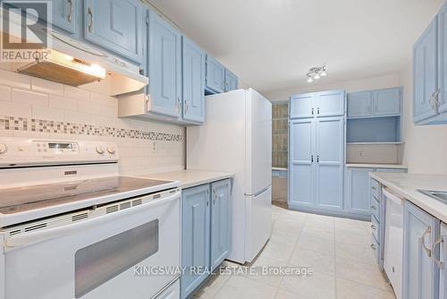 742 Mooney'S Bay Place, Ottawa, ON - Indoor Photo Showing Kitchen