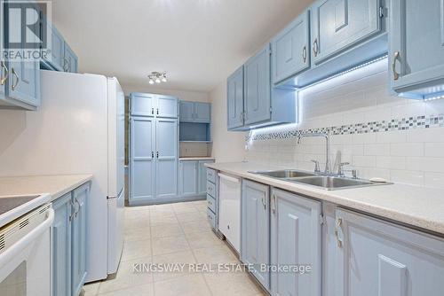 742 Mooney'S Bay Place, Ottawa, ON - Indoor Photo Showing Kitchen With Double Sink