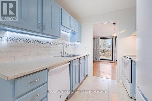 742 Mooney'S Bay Place, Ottawa, ON - Indoor Photo Showing Kitchen With Double Sink