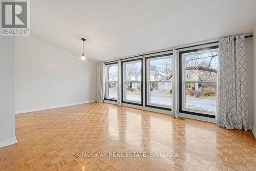 742 Mooney'S Bay Place, Ottawa, ON - Indoor Photo Showing Other Room