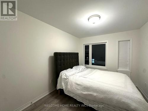 33 Bowery Road, Brantford, ON - Indoor Photo Showing Bedroom