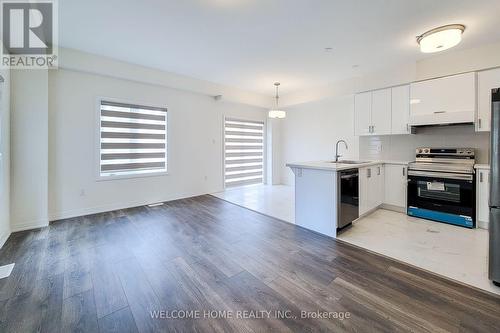 33 Bowery Road, Brantford, ON - Indoor Photo Showing Kitchen