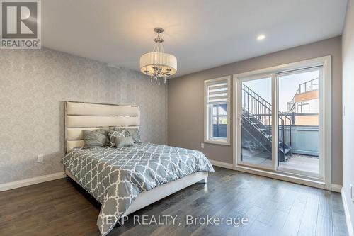 7 - 35 Midhurst Heights, Hamilton, ON - Indoor Photo Showing Bedroom