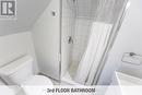 2 - 16 Madison Avenue, Hamilton, ON  - Indoor Photo Showing Bathroom 