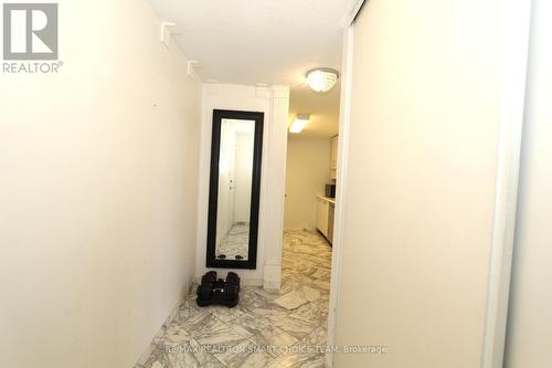 406 - 4205 Shipp Drive, Mississauga, ON - Indoor Photo Showing Other Room