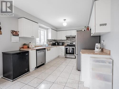 12 Bramcedar Crescent, Brampton, ON - Indoor Photo Showing Kitchen