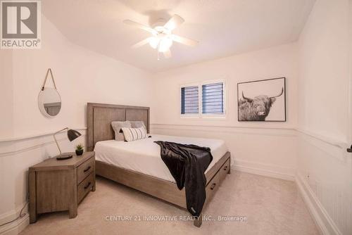 33 Meadowlark Drive, Halton Hills, ON - Indoor Photo Showing Bedroom