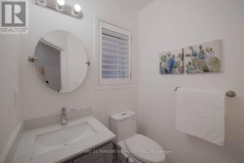 33 Meadowlark Drive, Halton Hills, ON - Indoor Photo Showing Bathroom