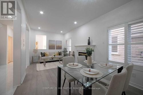 33 Meadowlark Drive, Halton Hills, ON - Indoor Photo Showing Dining Room