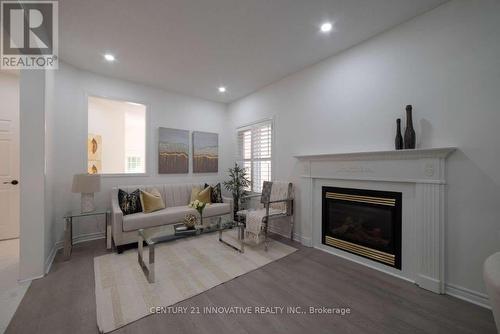 33 Meadowlark Drive, Halton Hills, ON - Indoor Photo Showing Living Room With Fireplace