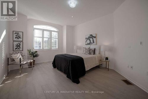 33 Meadowlark Drive, Halton Hills, ON - Indoor Photo Showing Bedroom