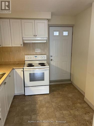 48A Lakeshore Road, Oakville, ON - Indoor Photo Showing Kitchen