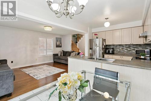 29 Mistdale Crescent, Brampton, ON - Indoor Photo Showing Kitchen With Double Sink