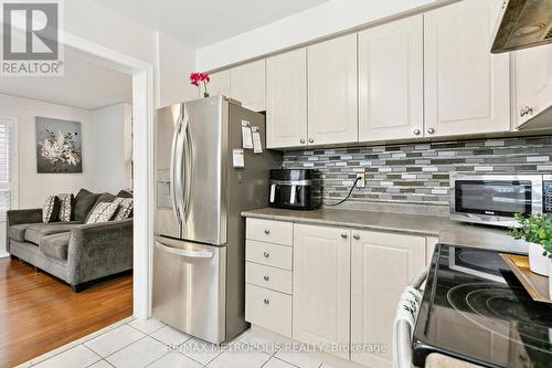 29 Mistdale Crescent, Brampton, ON - Indoor Photo Showing Kitchen