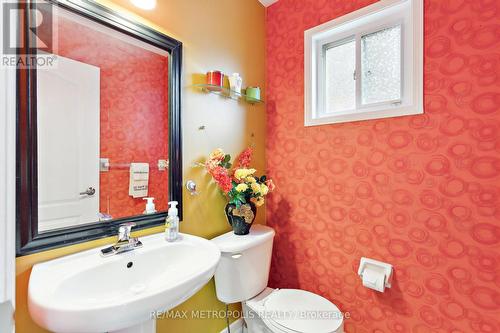 29 Mistdale Crescent, Brampton, ON - Indoor Photo Showing Bathroom