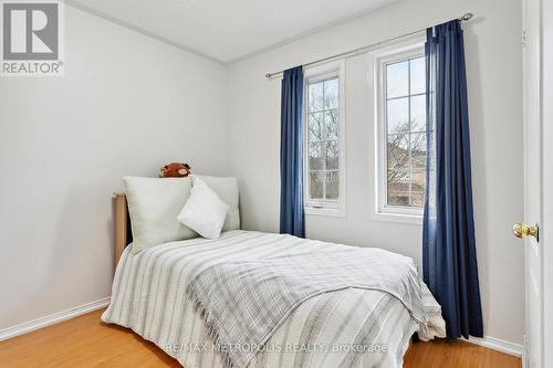 29 Mistdale Crescent, Brampton, ON - Indoor Photo Showing Bedroom