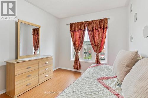 29 Mistdale Crescent, Brampton, ON - Indoor Photo Showing Bedroom